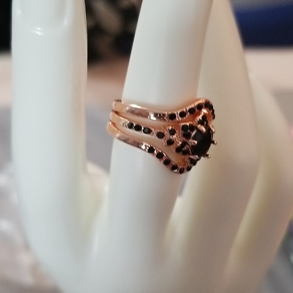 Ring - Picture 2 of 2